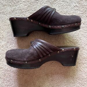 Nine West Leather Clogs